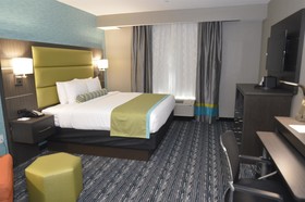 Best Western Plus Pasadena Inn & Suites