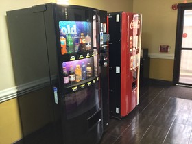 Days Inn & Suites by Wyndham Pasadena