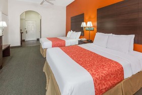 Days Inn & Suites by Wyndham Pasadena
