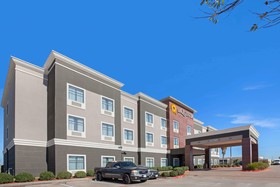 La Quinta Inn & Suites by Wyndham Pasadena North