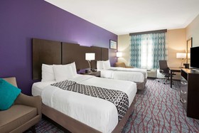 La Quinta Inn & Suites by Wyndham Pasadena North