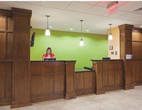 La Quinta Inn & Suites by Wyndham Pasadena North