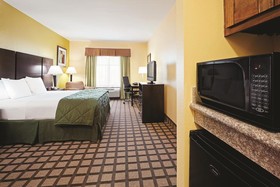 La Quinta Inn & Suites by Wyndham Pasadena North