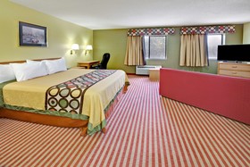 Super 8 by Wyndham Pasadena