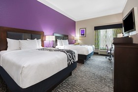 La Quinta Inn & Suites by Wyndham Pearland - Houston South