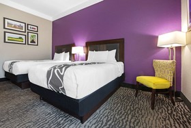 La Quinta Inn & Suites by Wyndham Pearland - Houston South