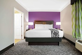 La Quinta Inn & Suites by Wyndham Pearland - Houston South