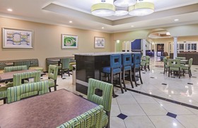La Quinta Inn & Suites by Wyndham Pearland - Houston South