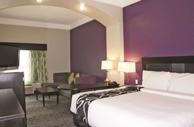 La Quinta Inn & Suites by Wyndham Pearland - Houston South