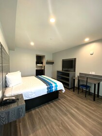 Palace Inn Arcola
