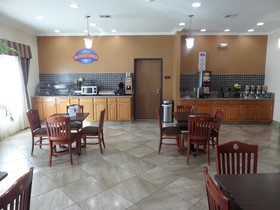 Baymont by Wyndham Pearsall