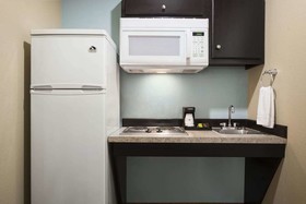 Horizon Inn & Suites - Pearsall