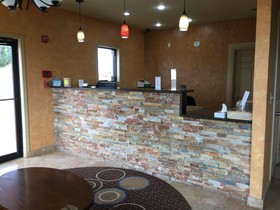 Pearsall Inn and Suites