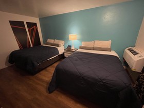 B&j Hotel And Apartments