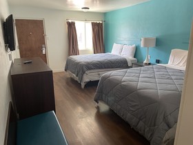 B&j Hotel And Apartments