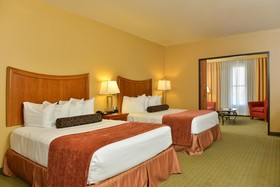 Best Western Plus Swiss Chalet Hotel & Suites