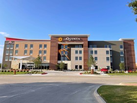 La Quinta Inn & Suites by Wyndham Pflugerville