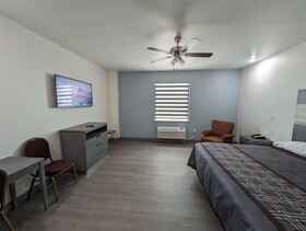 Texas Bungalows Hotel and Hotel Que
