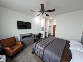 Texas Bungalows Hotel and Hotel Que