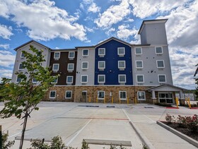 Texas Bungalows Hotel and Hotel Que