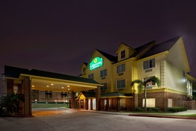 La Quinta Inn & Suites by Wyndham Pharr North McAllen
