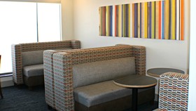 Holiday Inn Express & Suites Plainview