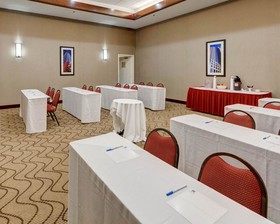 Deluxe Inn Plano