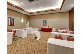 Deluxe Inn Plano