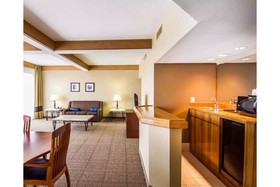 Deluxe Inn Plano