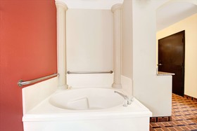 Days Inn by Wyndham Dallas Plano