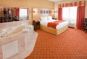 Holiday Inn Express & Suites Plano West - Frisco