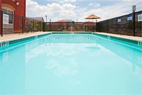 Holiday Inn Express & Suites Plano West - Frisco
