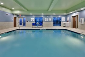 Holiday Inn Express & Suites Plano East