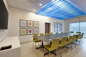 Holiday Inn Express & Suites Plano East