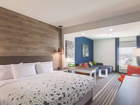 Four Points by Sheraton Plano
