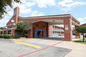 Motel 6 Dallas - Plano Northeast