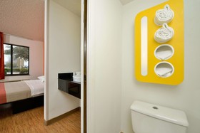 Motel 6 West Plano
