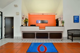 Motel 6 West Plano