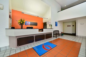 Motel 6 West Plano