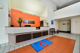 Motel 6 West Plano