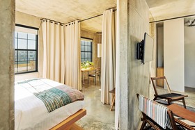 NYLO Dallas Plano Hotel, Tapestry Collection by Hilton