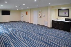 Quality Inn & Suites Plano East - Richardson