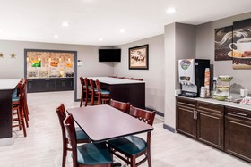 Quality Inn & Suites Plano East - Richardson