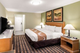 Quality Inn & Suites Plano East - Richardson