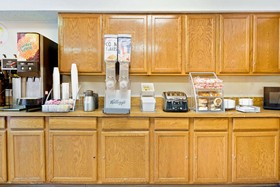 Super 8 by Wyndham Plano/Dallas Area