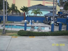 Captain's Quarters Inn