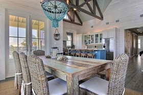 Cinnamon Shore