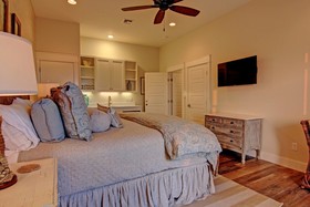Cinnamon Shore