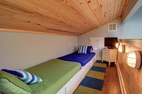 Cinnamon Shore