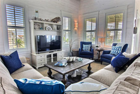 Cinnamon Shore
